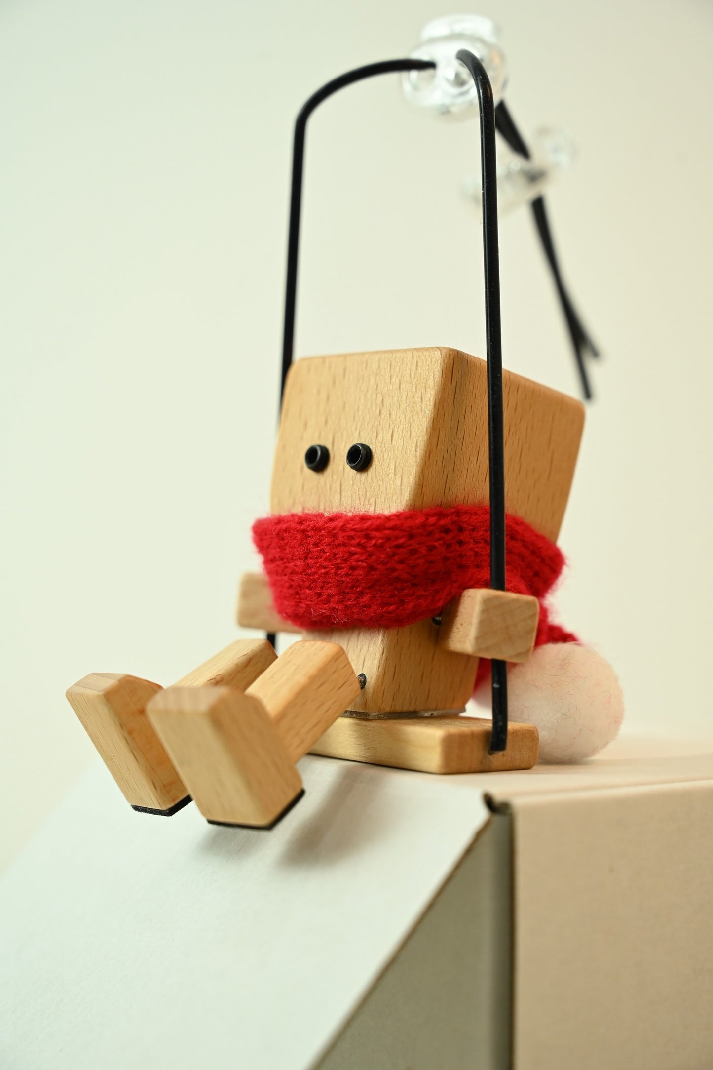 Shaking Feet Wooden Doll——Swinging Puppet (Diffuser)